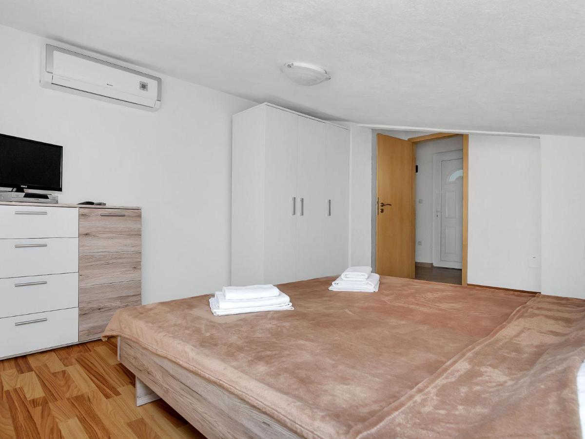 Apartman Cico-9 By Interhome